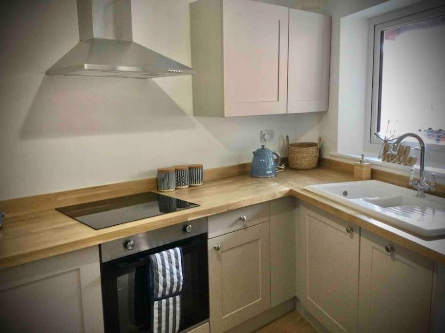 Abbey View Cottage Уитби Экстерьер фото